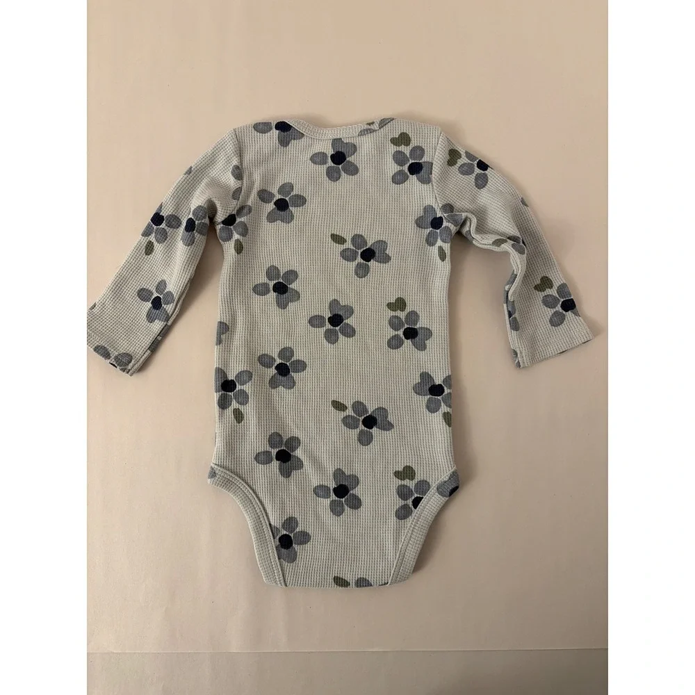 Carters Bodysuits Baby Girl 6Mo Blue Pink Excellent Lot of 3 Floral Striped L/S‎